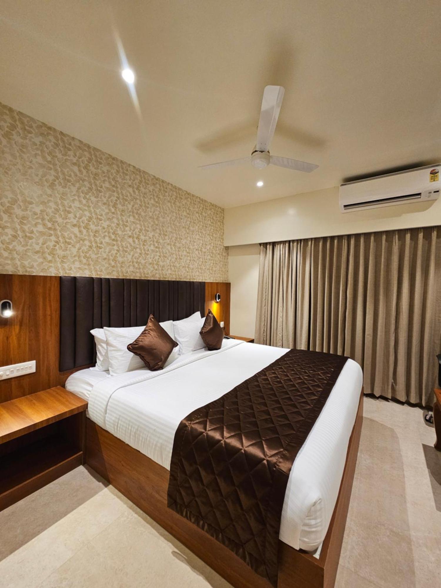 Hotel Pl Grand Karaikkudi Exterior photo
