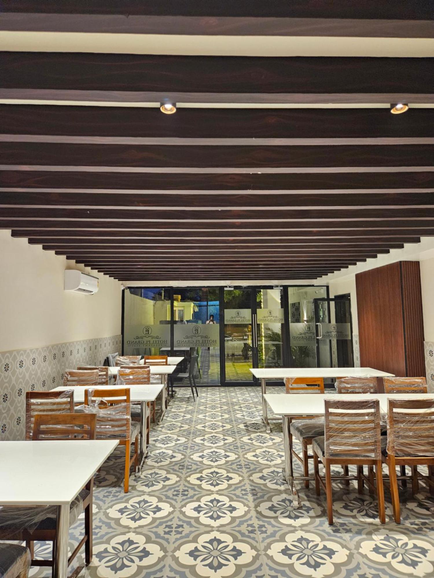 Hotel Pl Grand Karaikkudi Exterior photo
