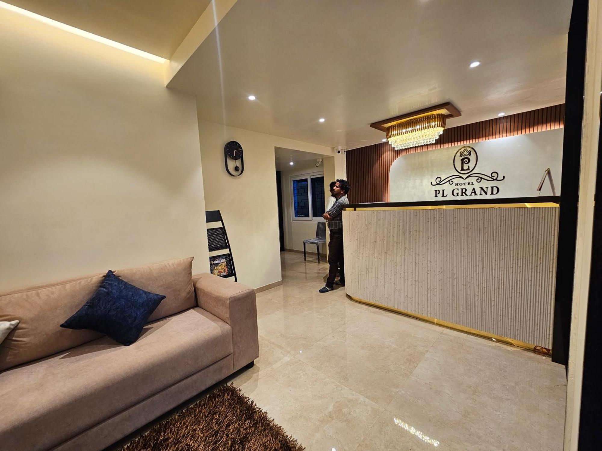 Hotel Pl Grand Karaikkudi Exterior photo